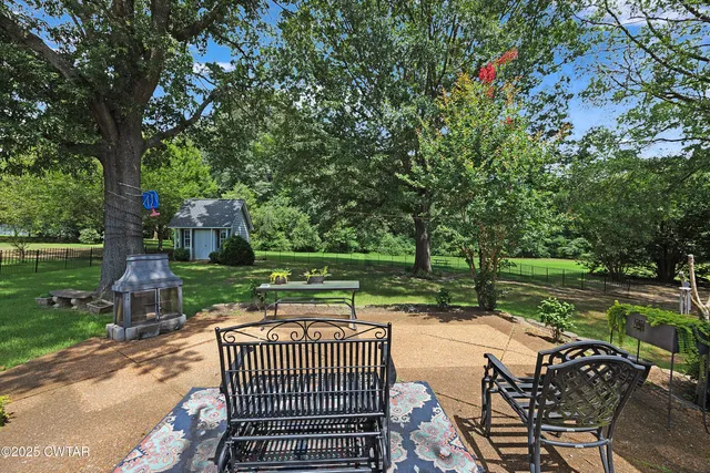 $385,000 | 844 Leanne Drive, Humboldt, TN 38343