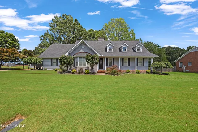 $385,000 | 844 Leanne Drive, Humboldt, TN 38343