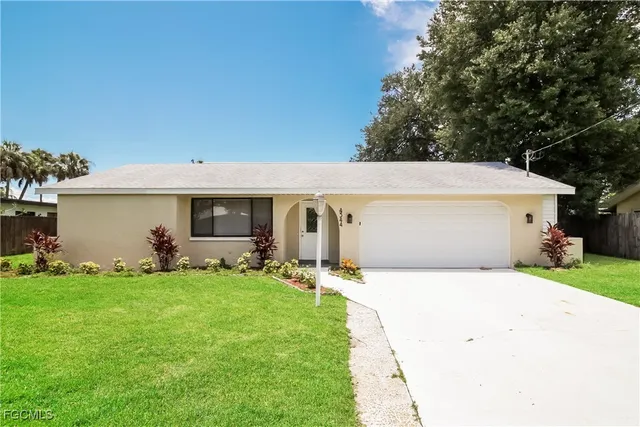 $290,000 | 4344 St Clair Avenue West, North Fort Myers, FL 33903