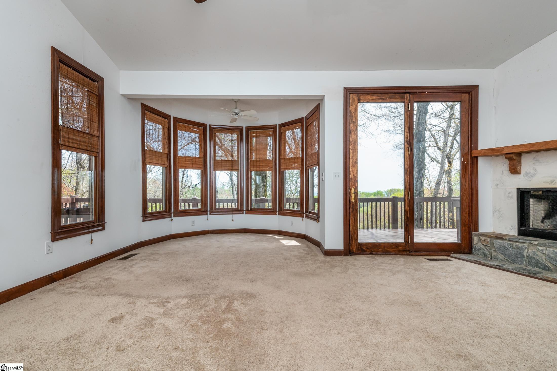 18 R-Pd-103 Landrum, SC 29356 - Photo 6 of 36 Gallery Image 6