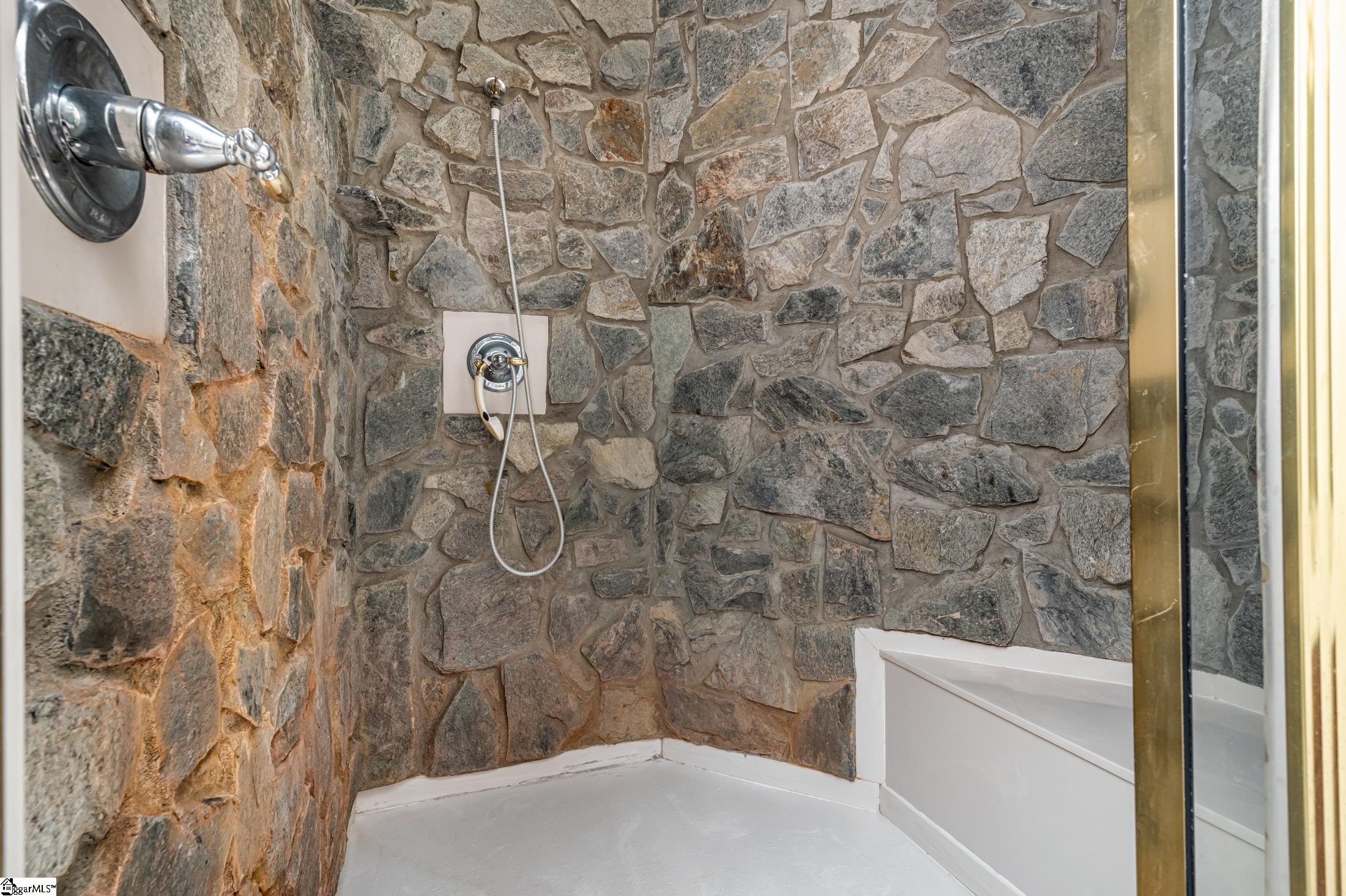 18 R-Pd-103 Landrum, SC 29356 - Photo 10 of 36 Gallery Image 10