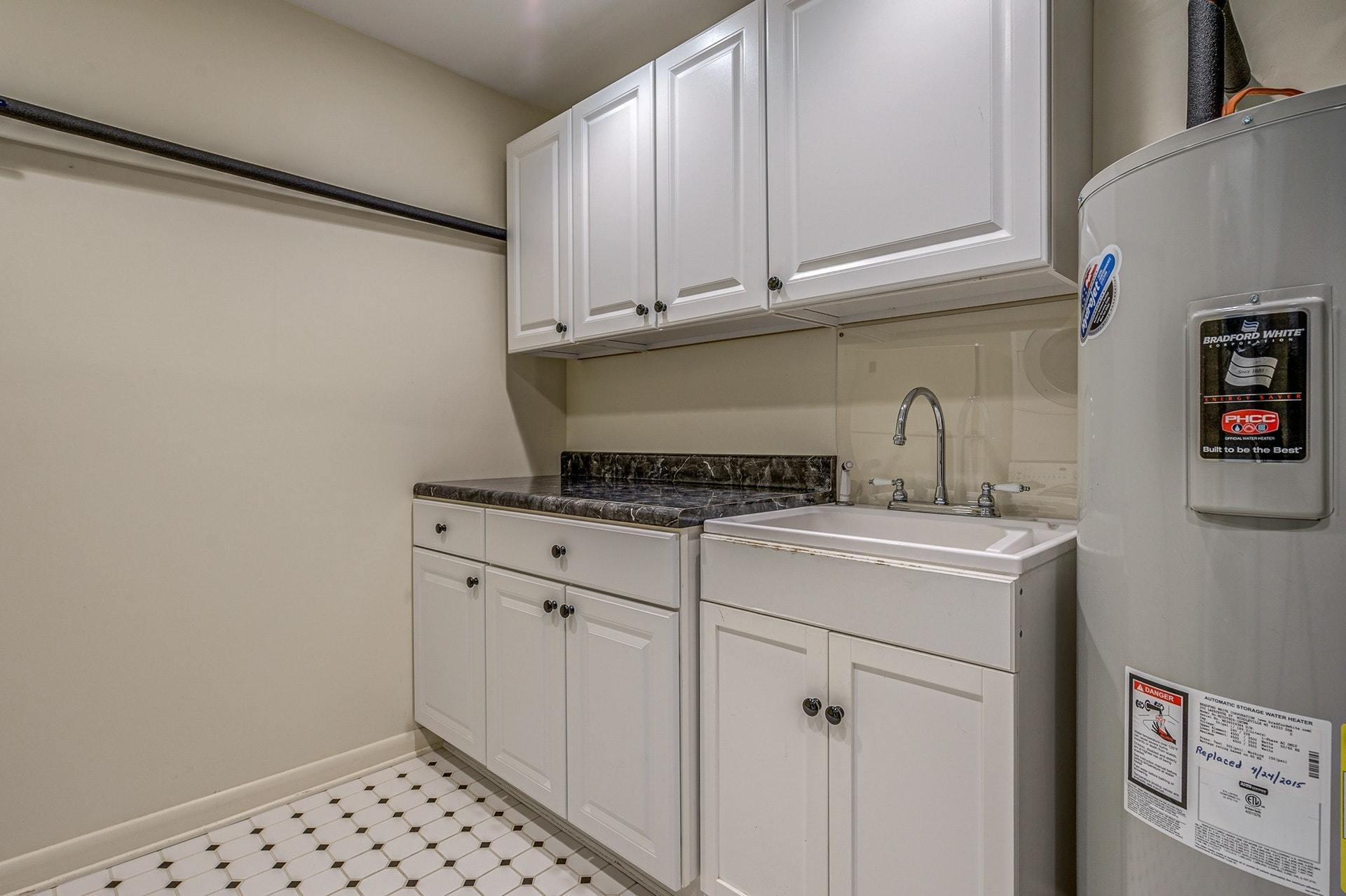 6569 Forest View Road Roanoke, VA 24018 - Photo 35 of 43 033-331797-6569 Forest View Road 033_836
