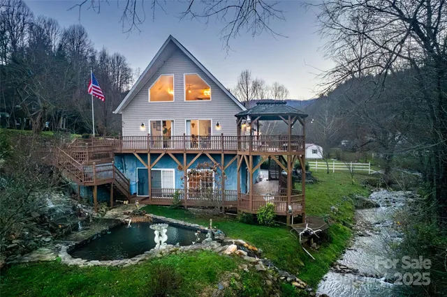 $575,000 | 814 Barkers Creek Road, Whittier, NC 28789