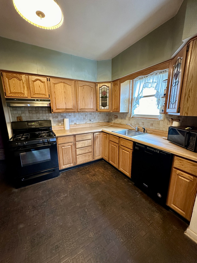 3218 North Rutherford Avenue Chicago, IL 60634 - Photo 15 of 35 Gallery Image 15