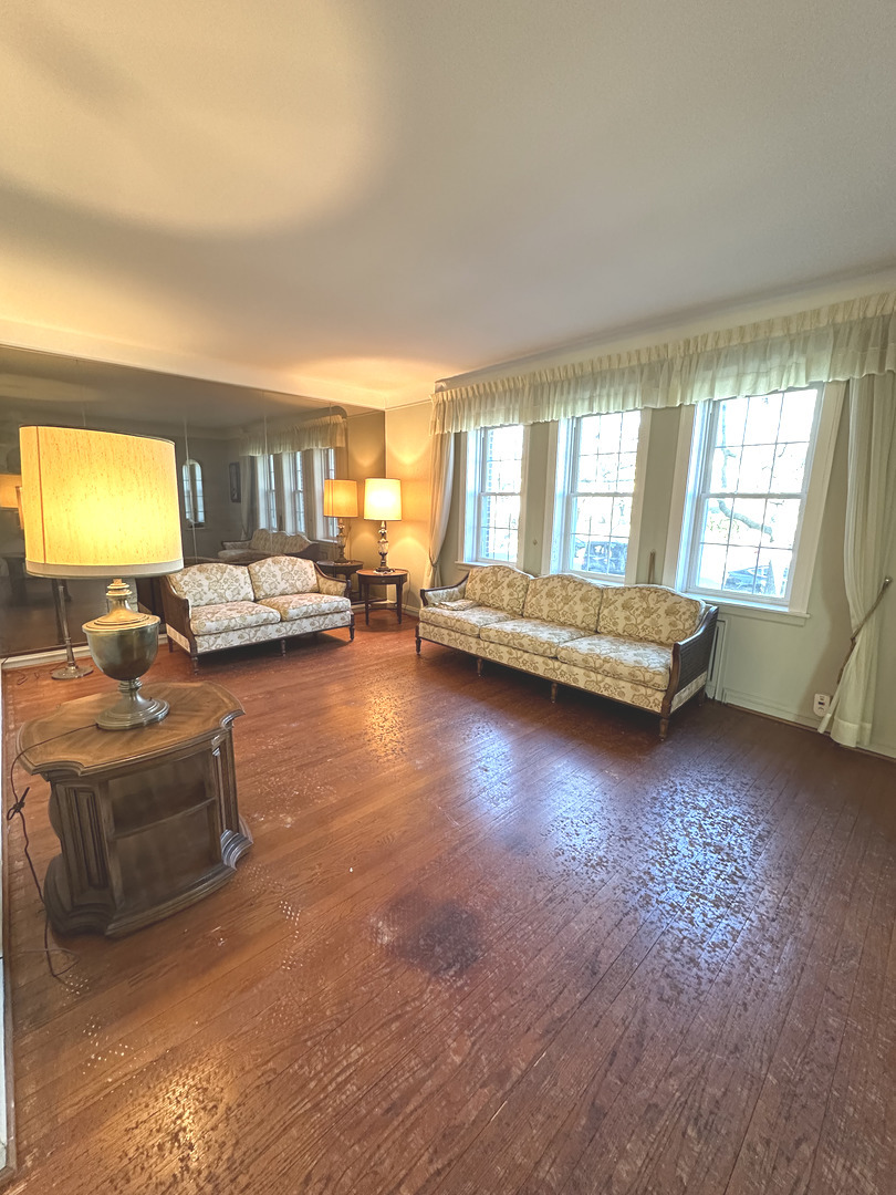 3218 North Rutherford Avenue Chicago, IL 60634 - Photo 9 of 35 Gallery Image 9