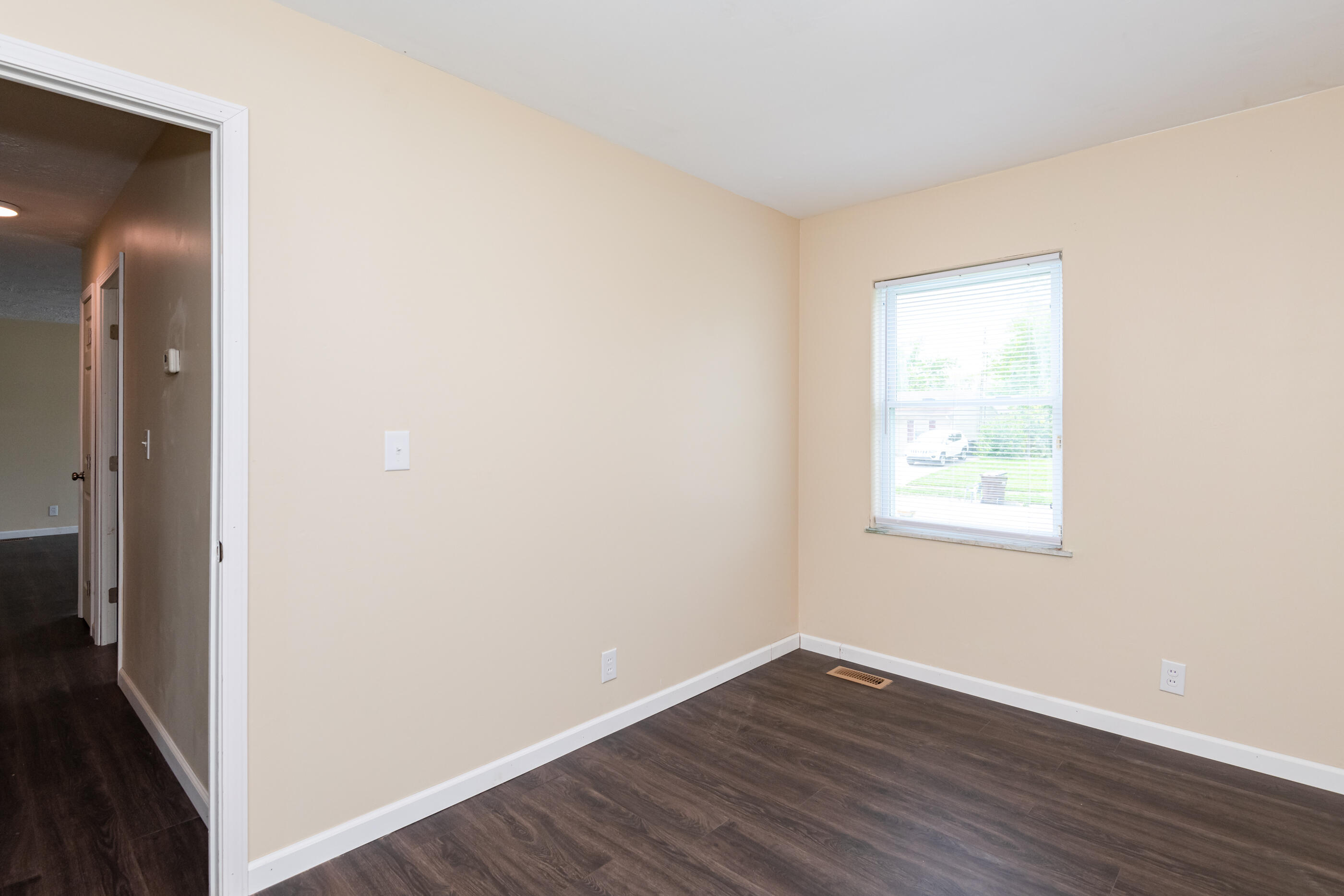 1966 Amanda Street Springfield, OH 45506 - Photo 12 of 28 Gallery Image 12