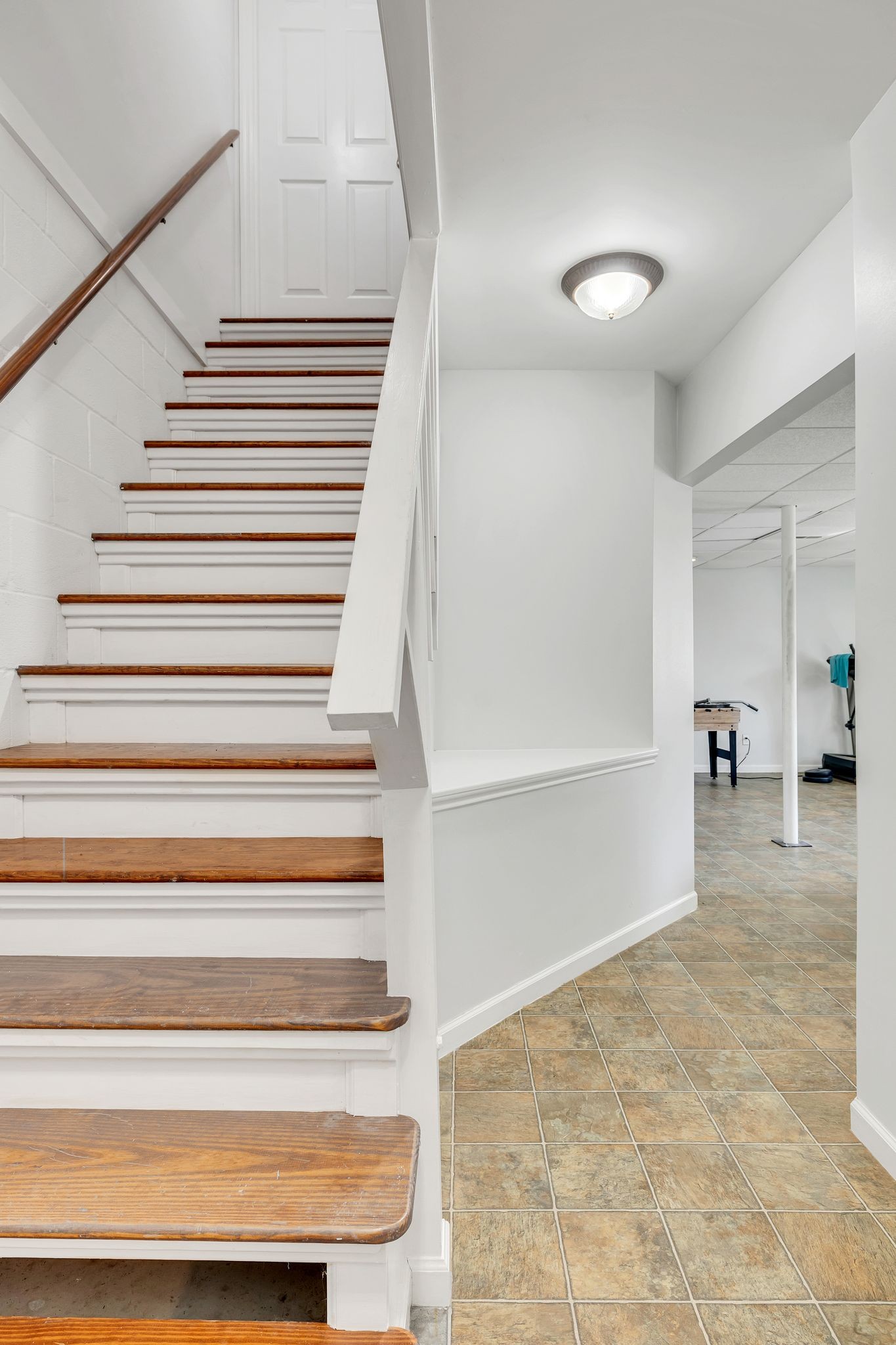 1830 Popes Chapel Road Thompson's Station, TN 37179 - Photo 25 of 53 a view of entryway and hall