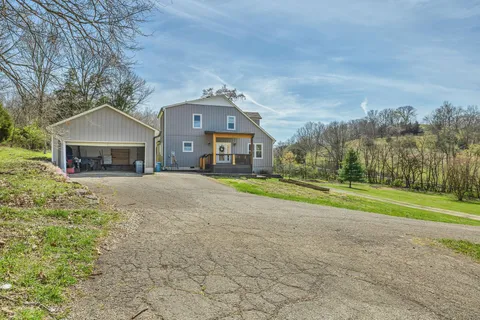 $899,900 | 1830 Popes Chapel Road, Thompson's Station, TN 37179