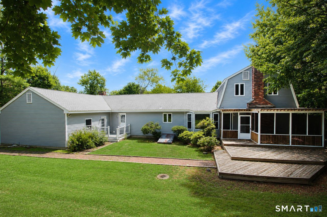 328 Saybrook Road Orange, CT 06477 - Photo 40 of 40 Beautiful back yard to relax in