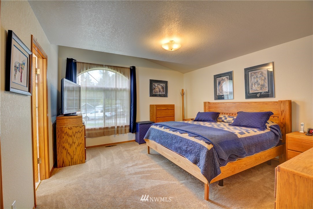 7806 South Lake Ketchum Road Stanwood, WA 98292 - Photo 9 of 21 Gallery Image 9