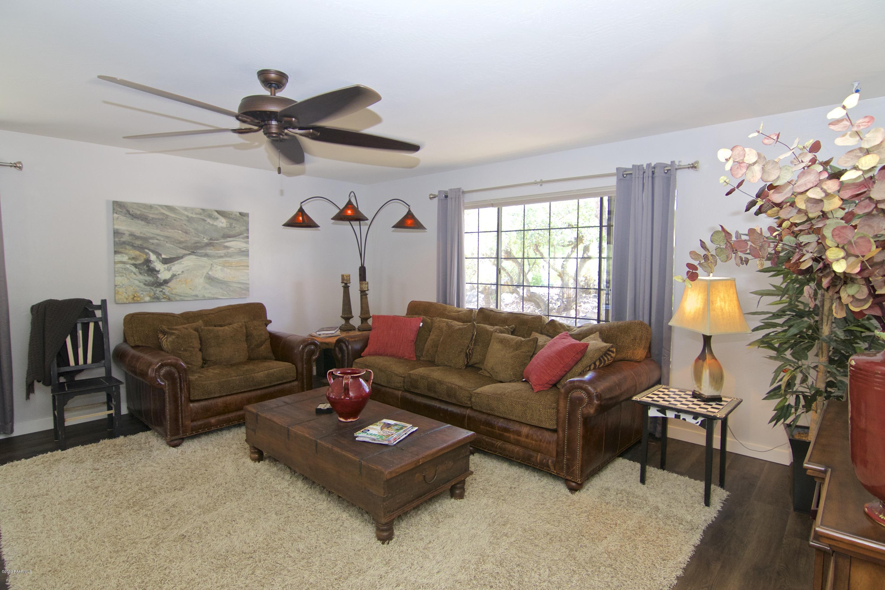 1444 Vista Road Prescott, AZ 86303 - Photo 4 of 28 IMG_8324