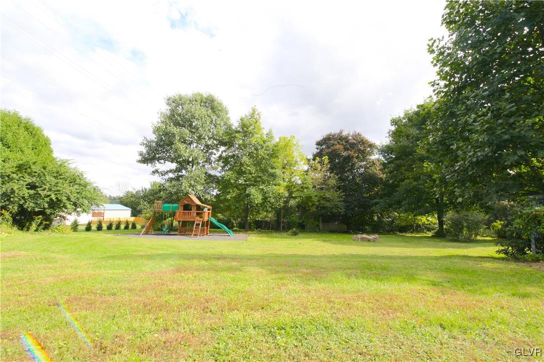 2672 Brunner Road Emmaus, PA 18049 - Photo 27 of 31 Gallery Image 27