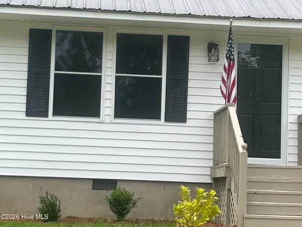 $1,700 | 206 D Carlton Street, Carthage, NC 28327