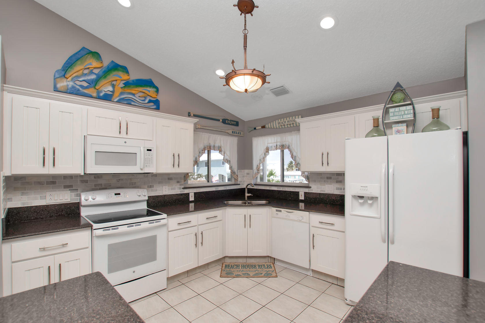 236 Upper Matecumbe Road Key Largo, FL 33037 - Photo 18 of 40 Kitchen