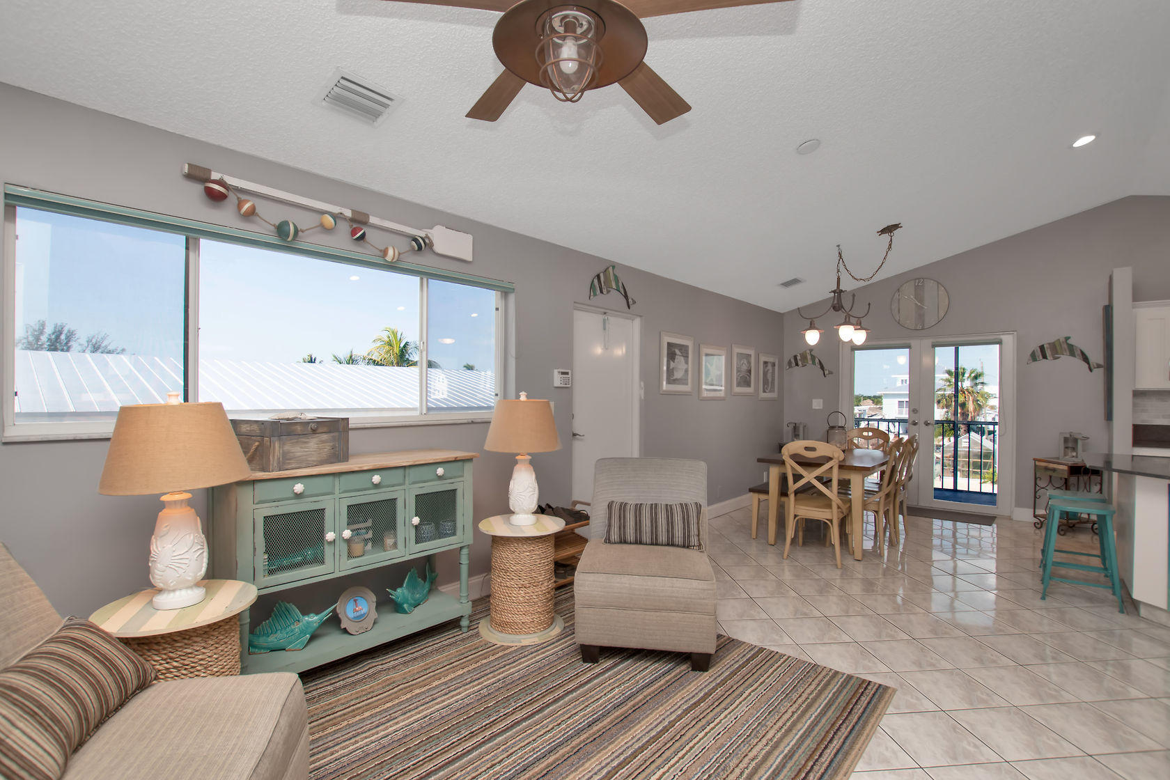236 Upper Matecumbe Road Key Largo, FL 33037 - Photo 25 of 40 Sitting Area