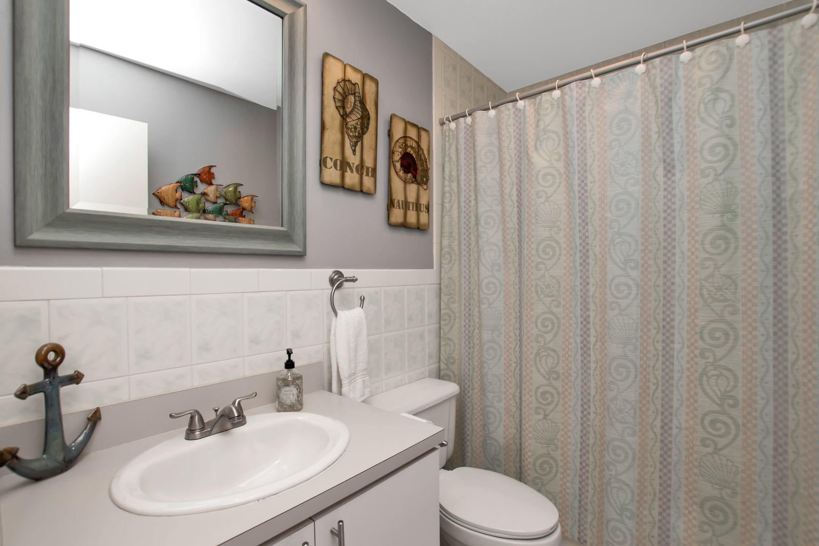236 Upper Matecumbe Road Key Largo, FL 33037 - Photo 35 of 40 Guest Bathroom
