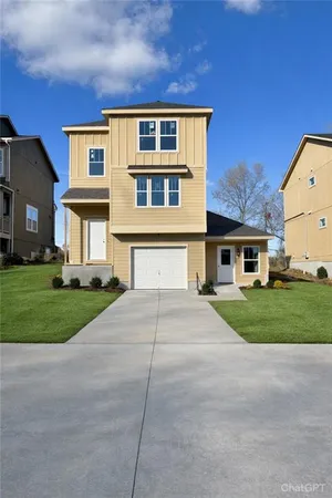 $395,000 | 1118 Armstrong Avenue, Kansas City, KS 66102