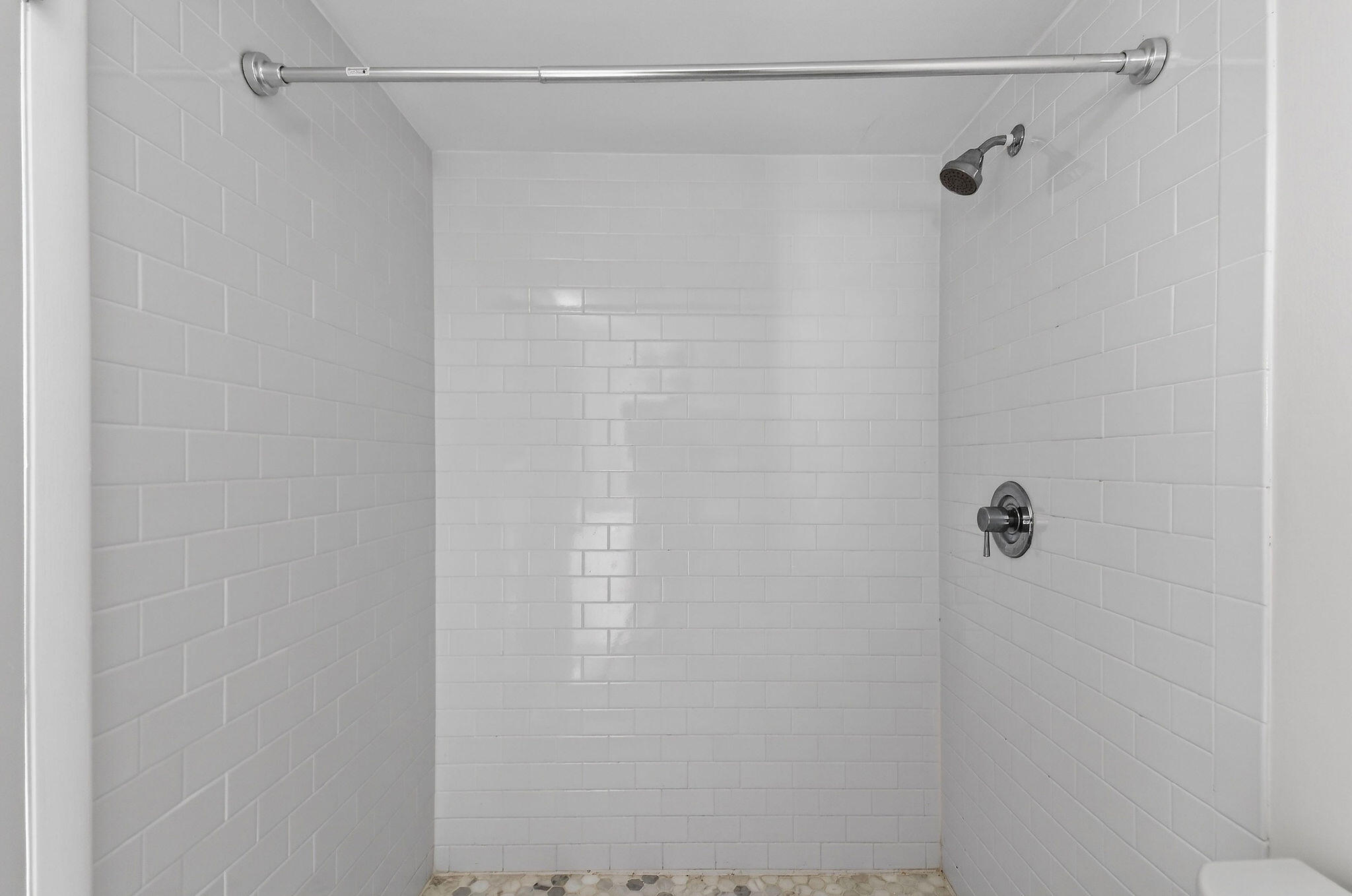 3800 Washington Road, Unit 712 West Palm Beach, FL 33405 - Photo 25 of 48 a bathroom with a shower