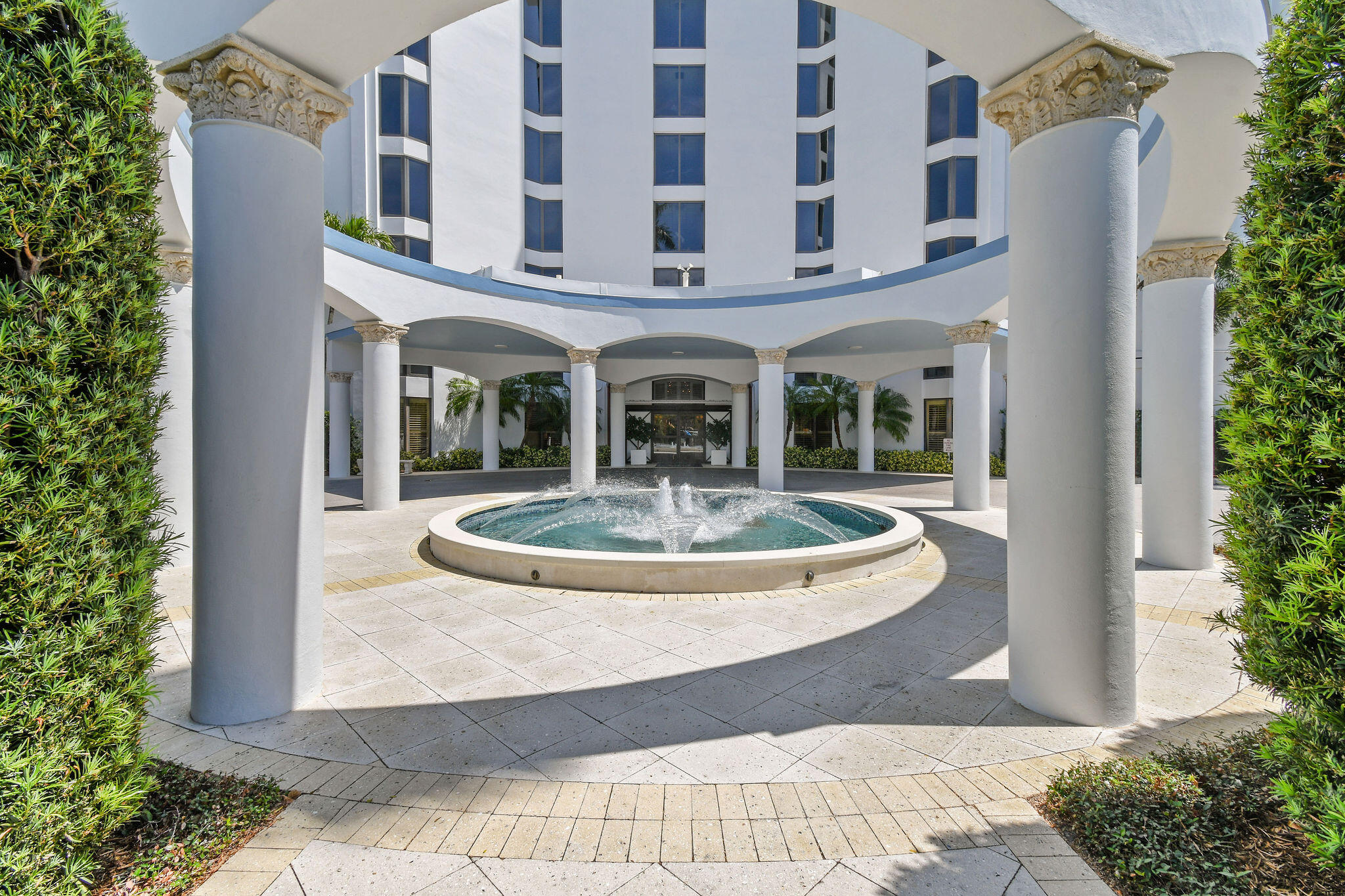 3800 Washington Road, Unit 712 West Palm Beach, FL 33405 - Photo 40 of 48 front view of a building