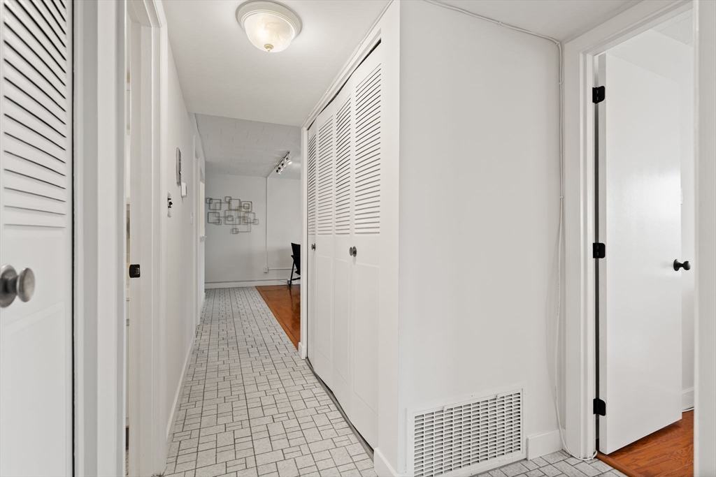 53 Melrose Street, Unit 4D Melrose, MA 02176 - Photo 12 of 34