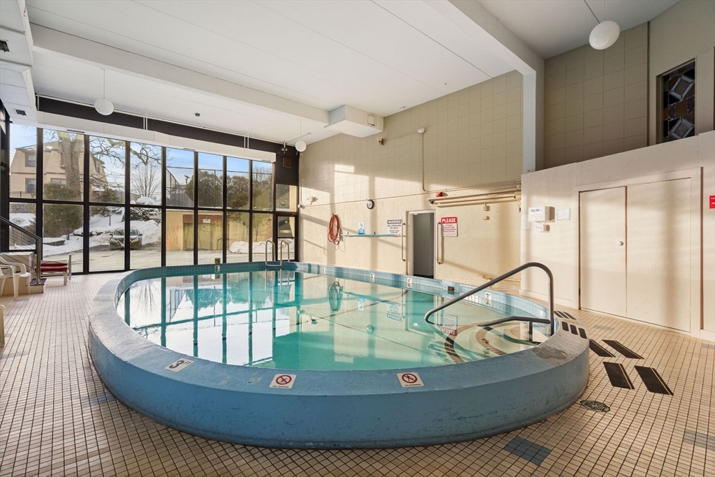 53 Melrose Street, Unit 4D Melrose, MA 02176 - Photo 32 of 34