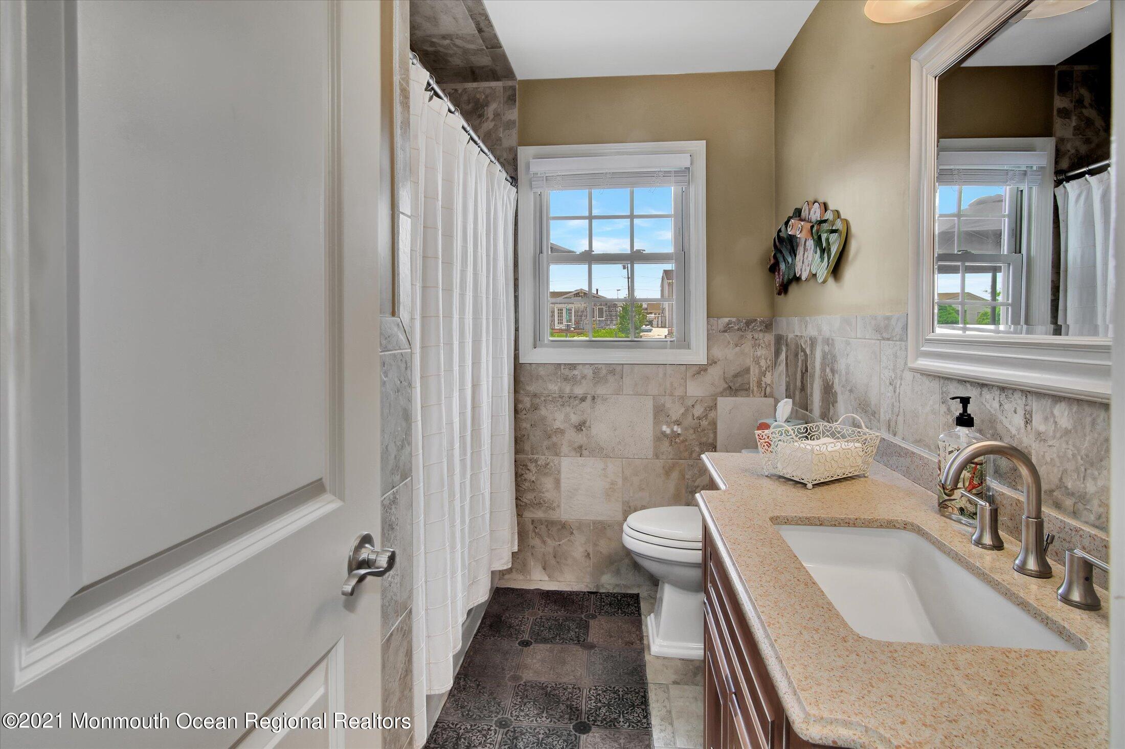 208 Newark Road South Barnegat, NJ 08005 - Photo 9 of 32 13-Bathroom