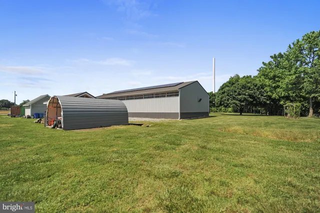 $950,000 | 302 East Howard Street, Viola, DE 19979