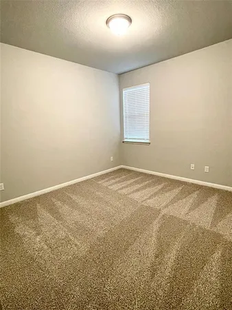 $1,695 | 125 Kellys Heroes Way, Jarrell, TX 76537