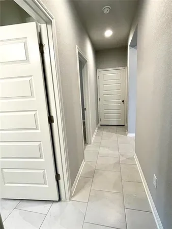 $1,695 | 125 Kellys Heroes Way, Jarrell, TX 76537