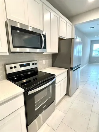 $1,695 | 125 Kellys Heroes Way, Jarrell, TX 76537