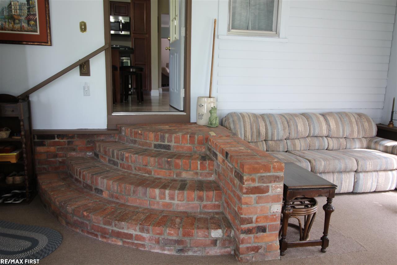 60061 Bates Road New Haven, MI 48048 - Photo 16 of 35 31329870-15.JPG