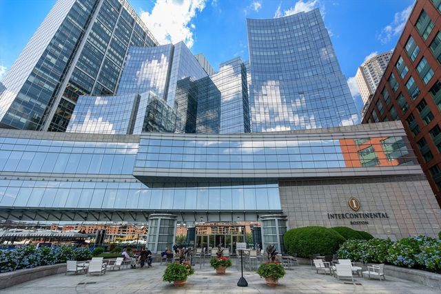 $1,877,777 | 500 Atlantic Avenue, Unit 15M, Boston, MA 02210