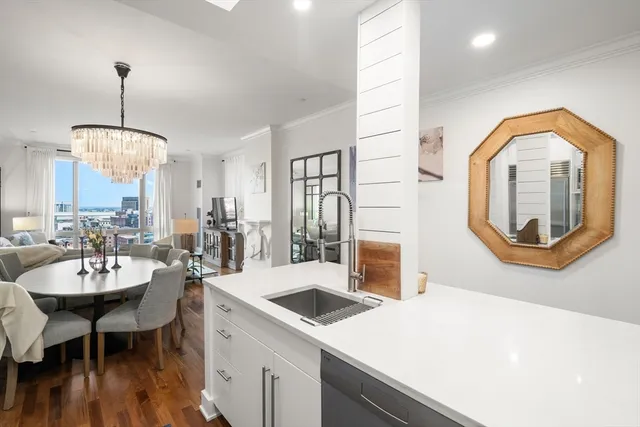 $1,877,777 | 500 Atlantic Avenue, Unit 15M, Boston, MA 02210