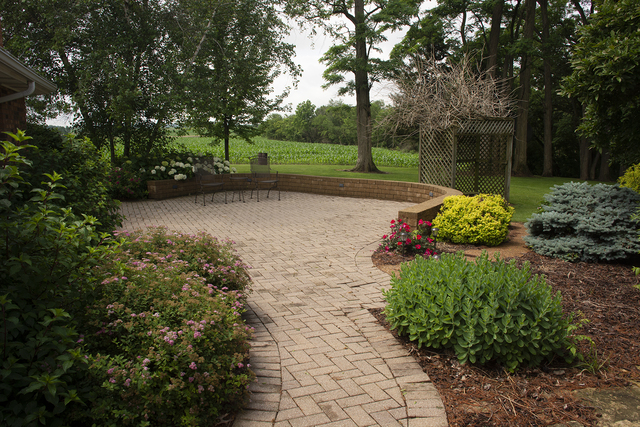 26883 Capp Road Sterling, IL 61081 - Photo 3 of 34 a view of a park with large trees