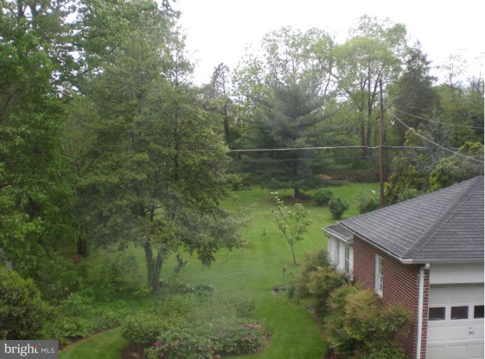 30 Overbrook Road Catonsville, MD 21228 - Photo 14 of 20 View of Rear Yard from 2nd Floor