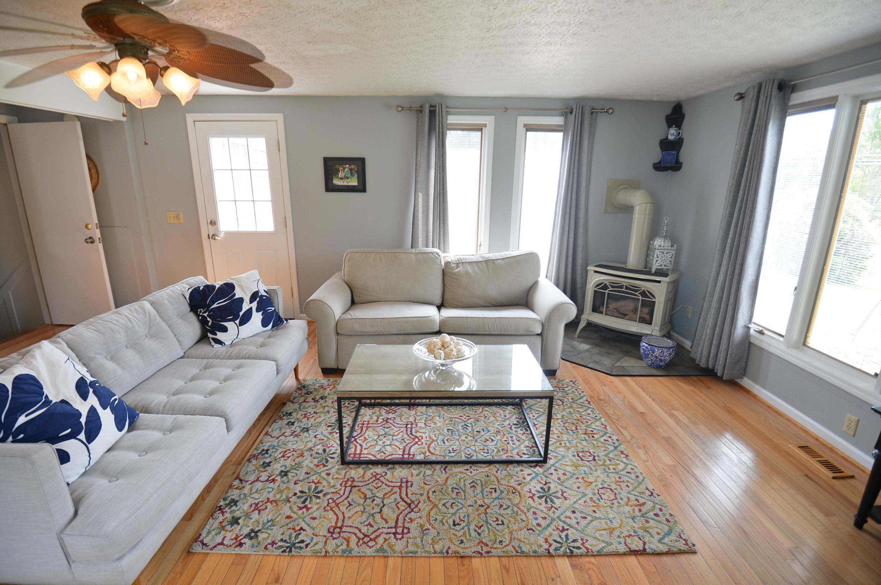 4065 Lynward Road Columbus, OH 43228 - Photo 12 of 49 Gallery Image 12