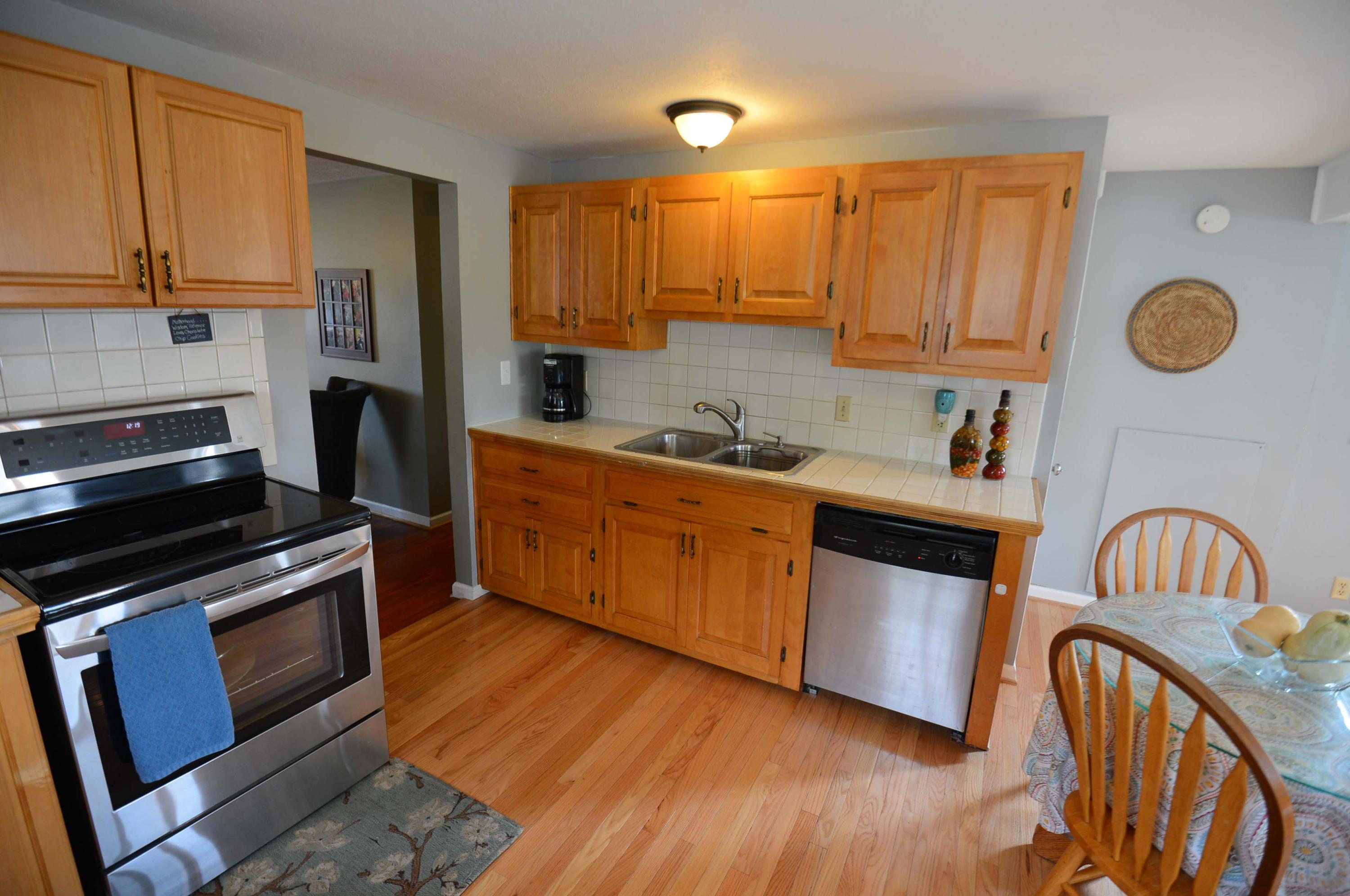 4065 Lynward Road Columbus, OH 43228 - Photo 21 of 49 Gallery Image 21