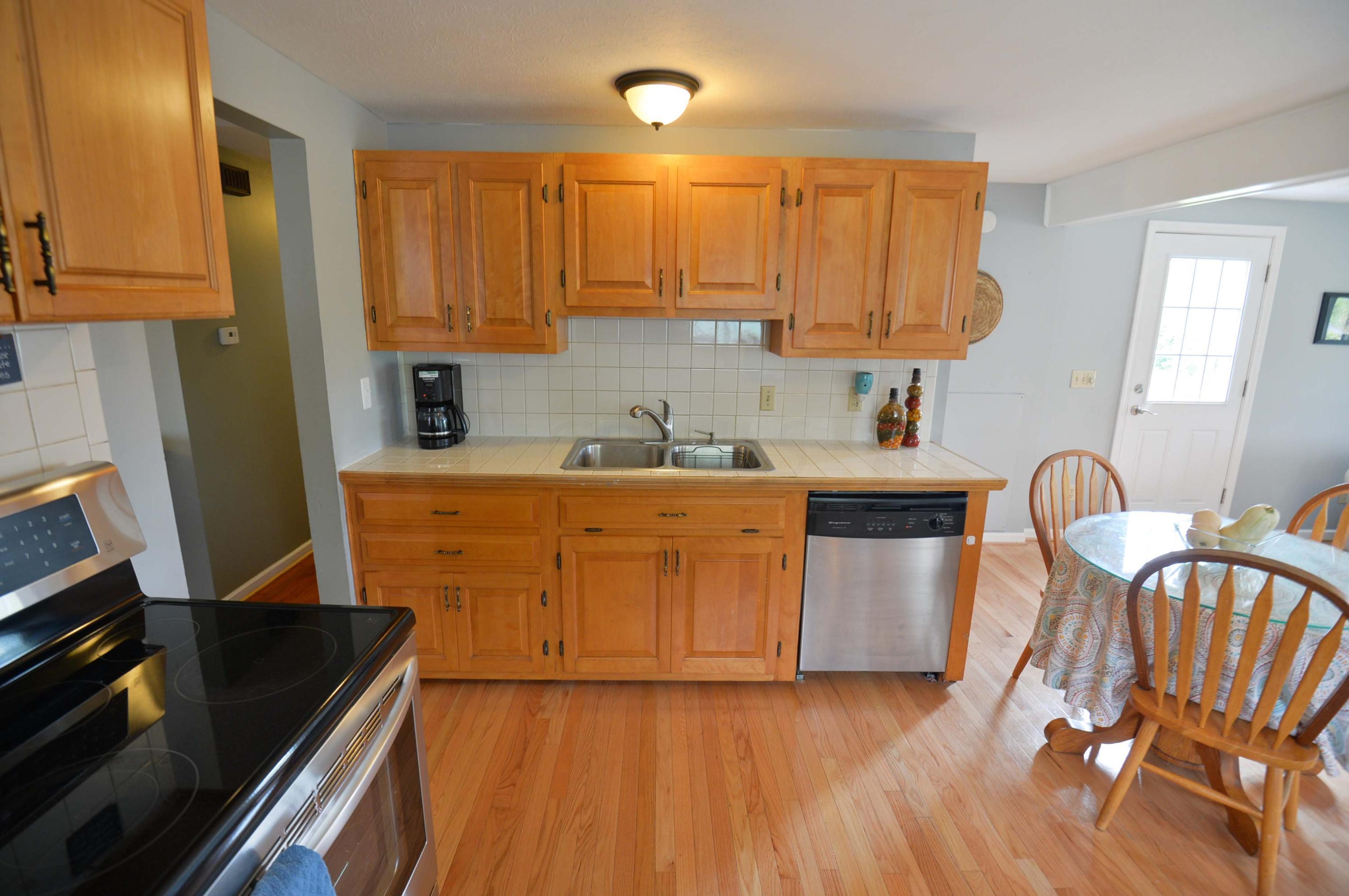 4065 Lynward Road Columbus, OH 43228 - Photo 22 of 49 Gallery Image 22