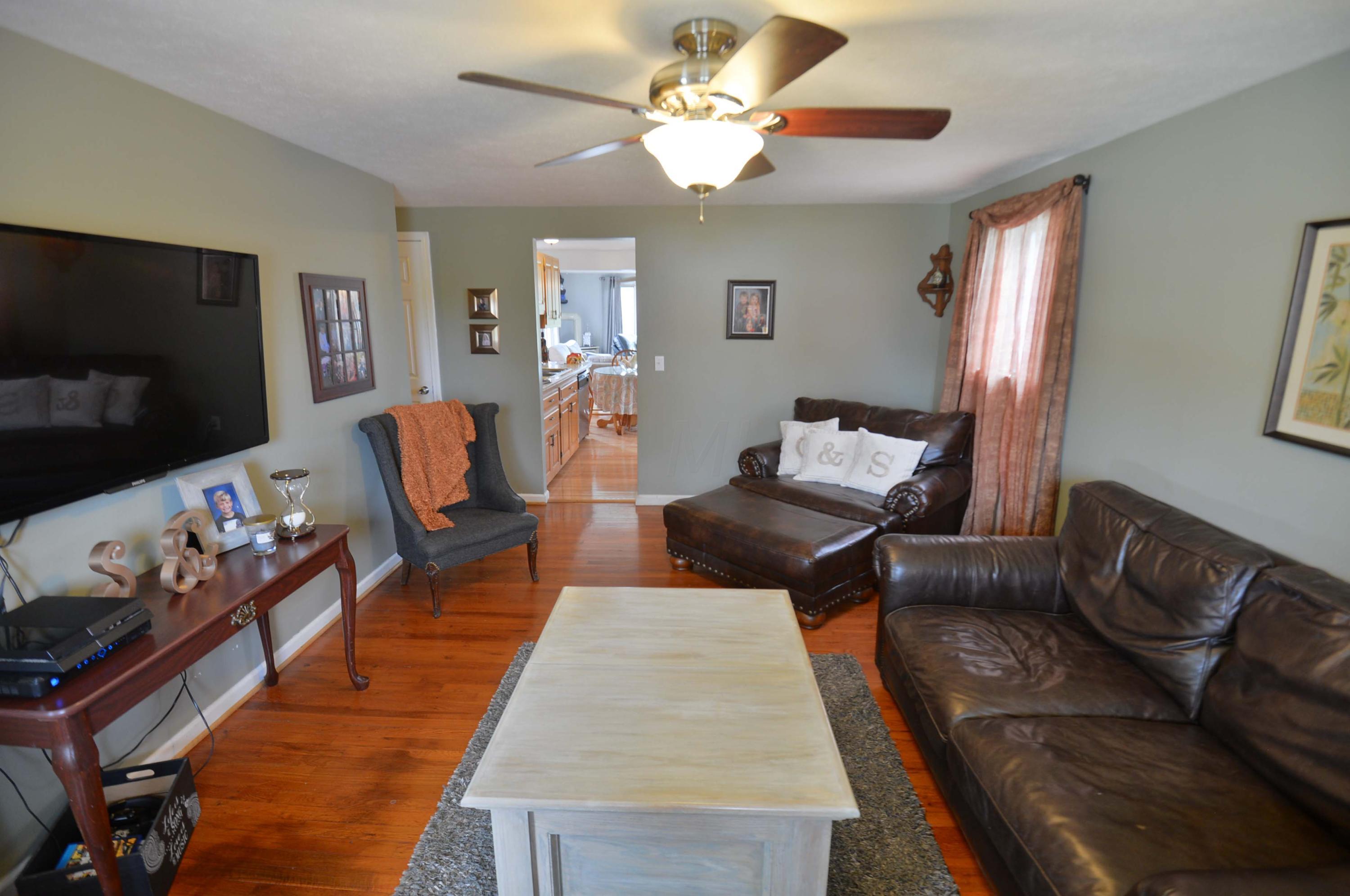 4065 Lynward Road Columbus, OH 43228 - Photo 7 of 49 Gallery Image 7