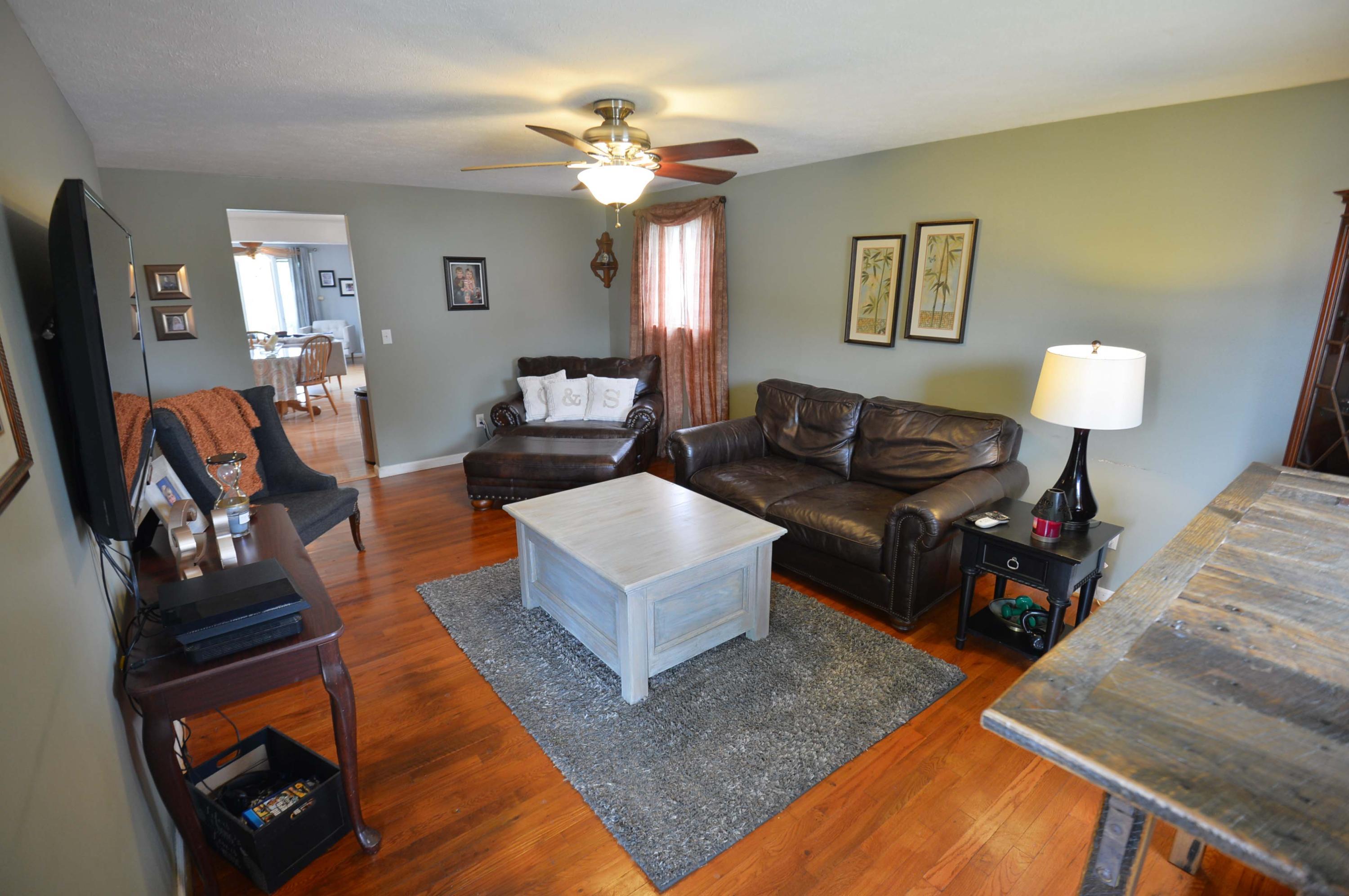 4065 Lynward Road Columbus, OH 43228 - Photo 8 of 49 Gallery Image 8