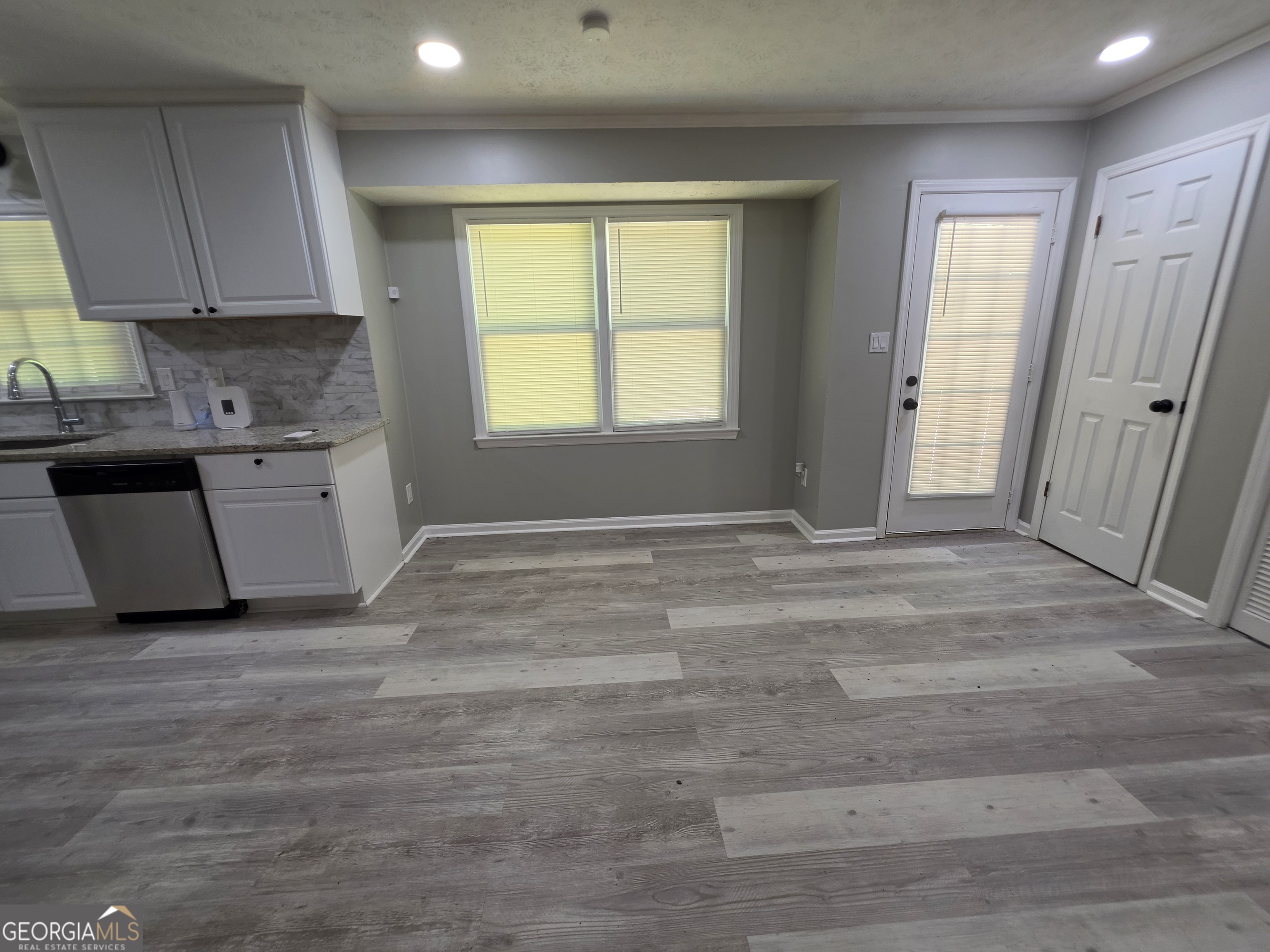 586 Ridge Avenue Mableton, GA 30126 - Photo 8 of 29