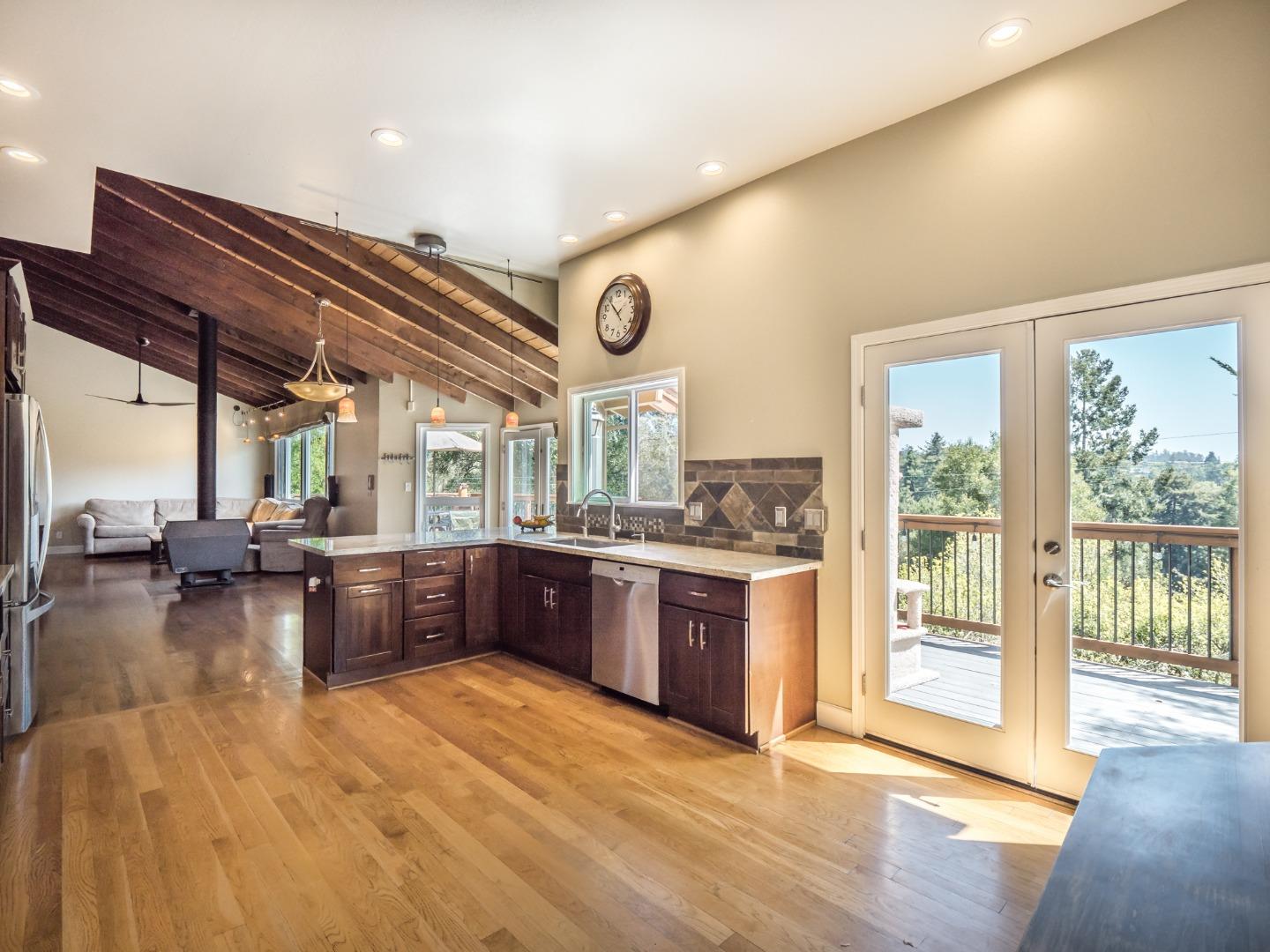 124 Norman Road Aptos, CA 95003 - Photo 12 of 47 Gallery Image 12
