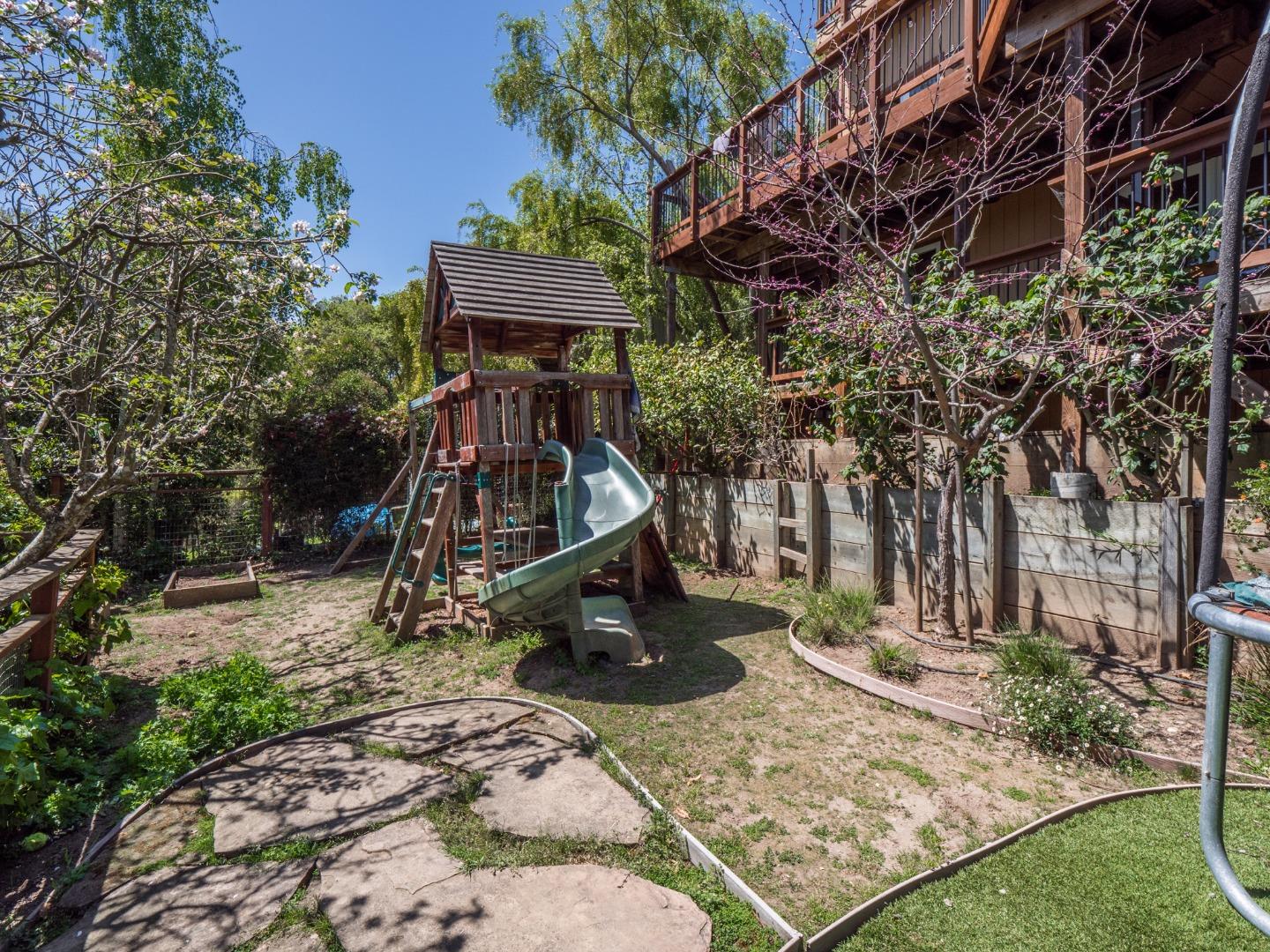 124 Norman Road Aptos, CA 95003 - Photo 32 of 47 Gallery Image 32