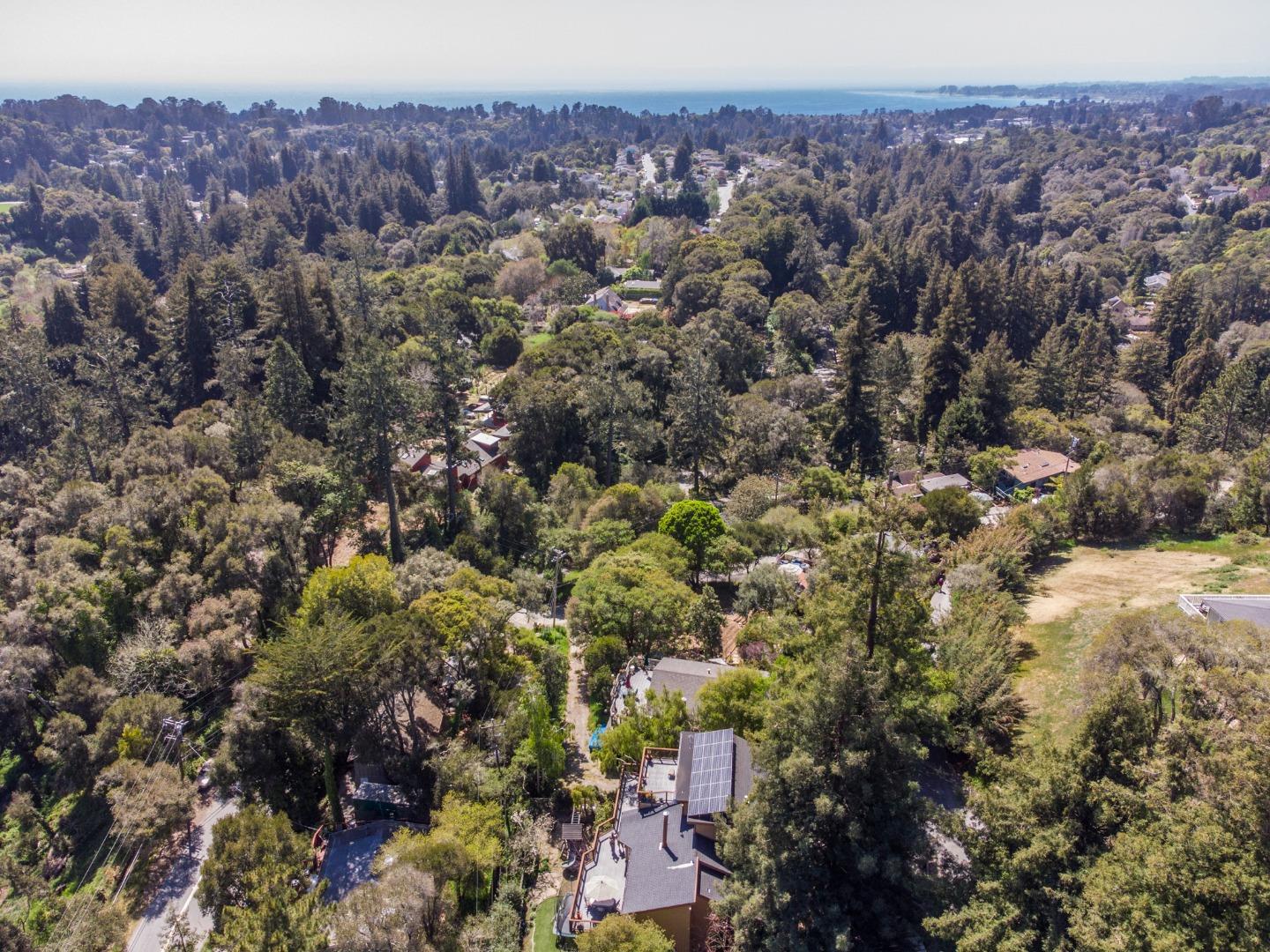 124 Norman Road Aptos, CA 95003 - Photo 9 of 47 Gallery Image 9