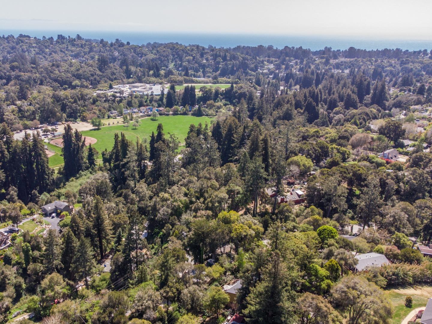 124 Norman Road Aptos, CA 95003 - Photo 10 of 47 Gallery Image 10
