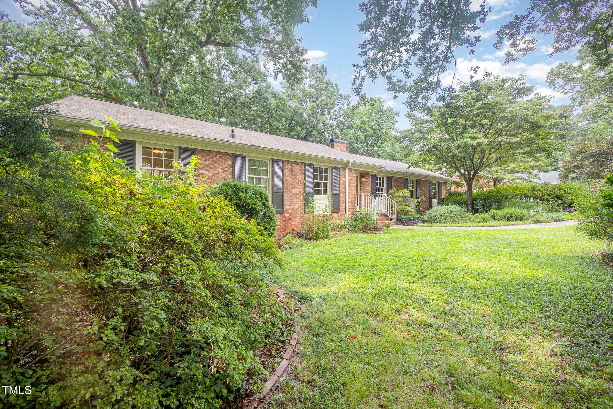 2425 Wentworth Street Raleigh, NC 27612 - Photo 3 of 44 042_kv0a4249-edit_600