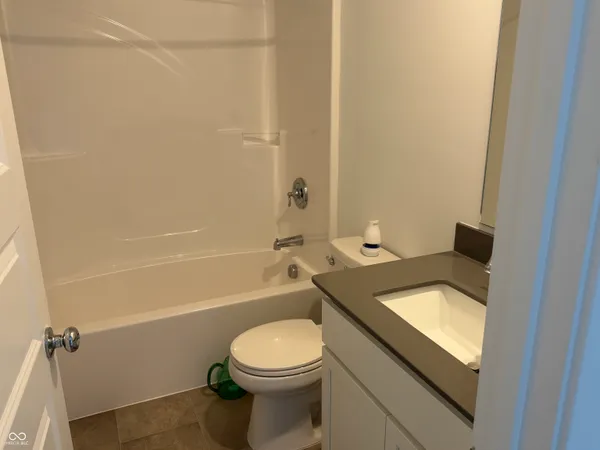 $2,250 | 11912 Moorfield Lane, Indianapolis, IN 46235