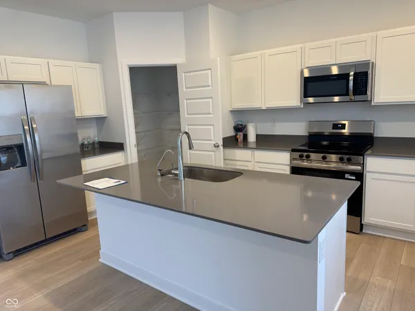 $2,250 | 11912 Moorfield Lane, Indianapolis, IN 46235