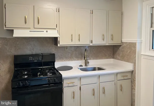 $199,000 | 125 Dauphin Street, Lancaster, PA 17602