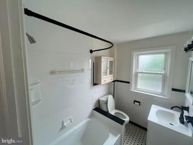 $199,000 | 125 Dauphin Street, Lancaster, PA 17602